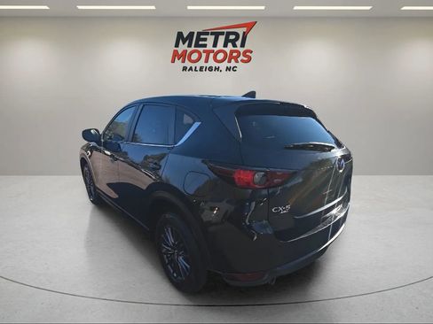 Used 2021 MAZDA CX-5 Touring image 5