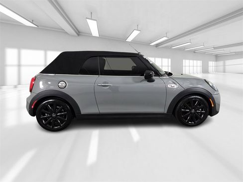 Used 2020 MINI Cooper S image 8