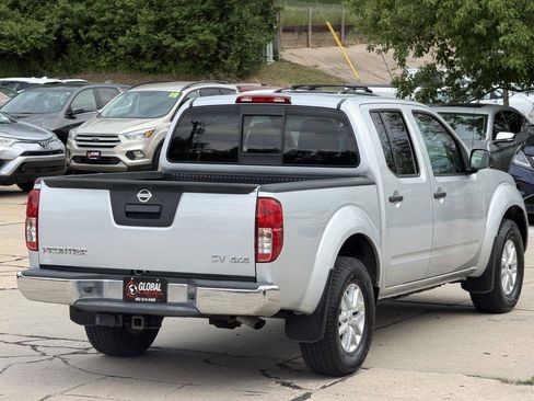 Used 2019 Nissan Frontier SV AWD/4WD image 6