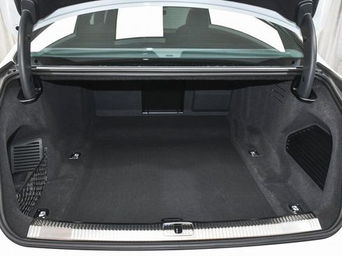 Used 2022 Audi S8 w/ S8 Comfort Plus Package image 84