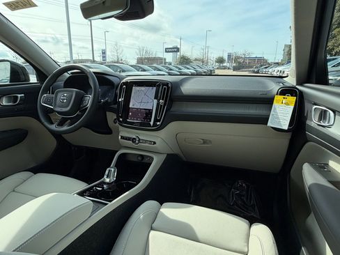 New 2026 Volvo XC40 B5 Plus w/ Protection Package Premier image 10