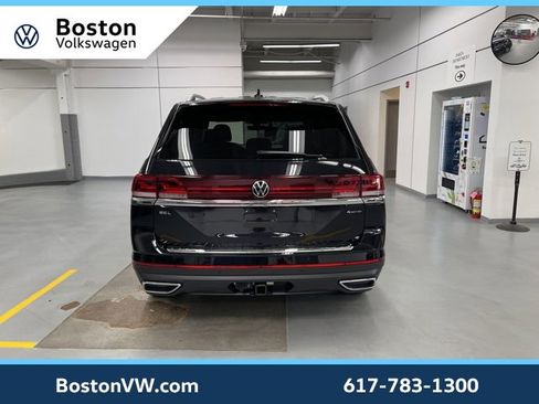 New 2026 Volkswagen Atlas SEL image 3