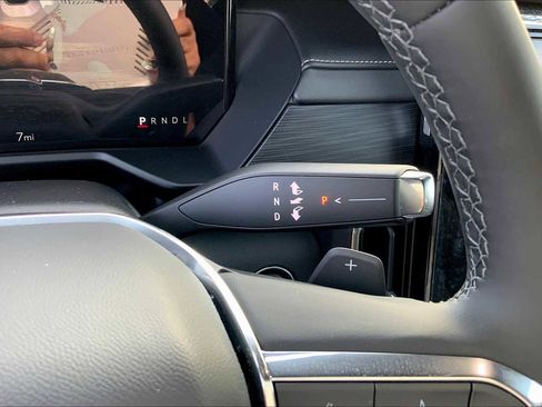 New 2025 GMC Acadia Elevation FWD image 6