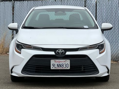 Used 2024 Toyota Corolla LE FWD image 8
