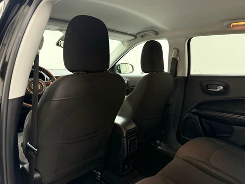 Used 2018 Jeep Compass Sport image 14