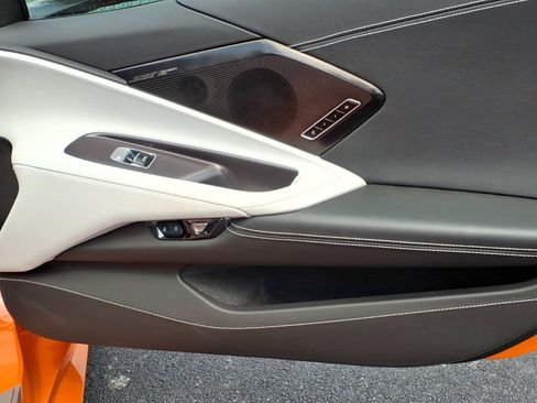 Used 2023 Chevrolet Corvette Stingray Preferred Conv w/ Z51 Performance Package RWD image 13
