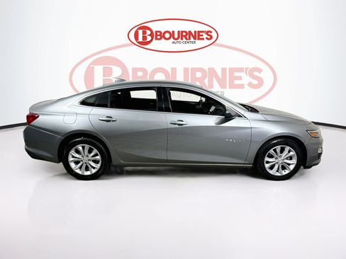 Used 2025 Chevrolet Malibu LT FWD image 11