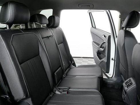 Certified 2023 Volkswagen Tiguan SE image 19