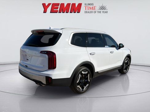 Used 2024 Kia Telluride S w/ S Sunroof Package image 7