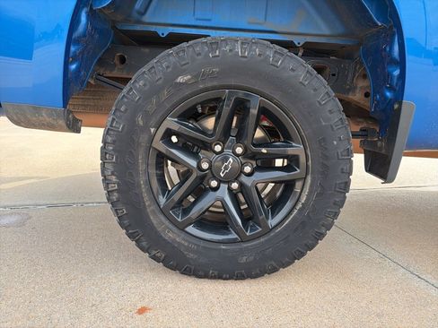 Used 2022 Chevrolet Silverado 1500 LT Trail Boss image 13