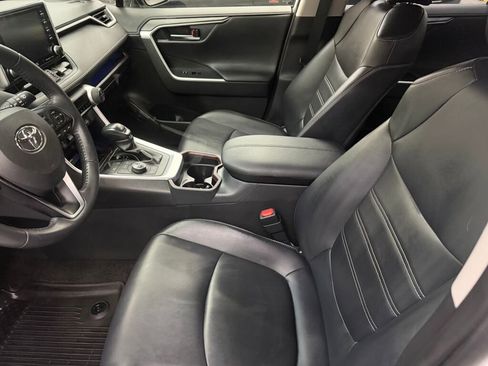 Certified 2020 Toyota RAV4 Limited image 7