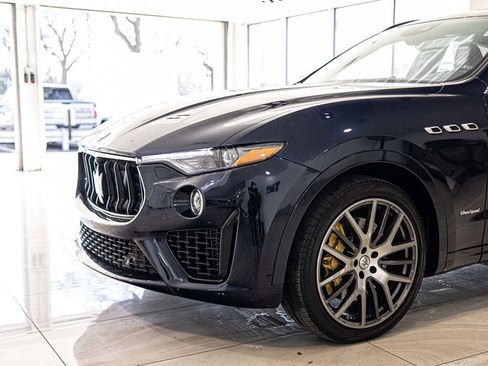 Used 2019 Maserati Levante S GranSport AWD/4WD image 4