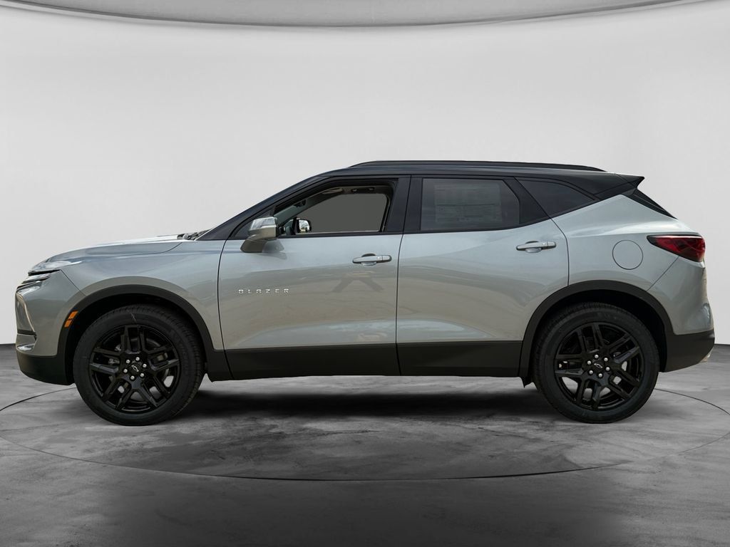 New 2026 Chevrolet Blazer LT w/ Sound & Technology Package AWD/4WD image 5