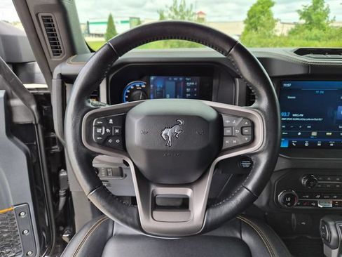 Used 2024 Ford Bronco Badlands AWD/4WD image 16