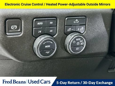 Used 2023 Chevrolet Silverado 1500 RST AWD/4WD image 16