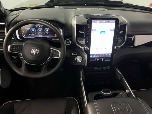 Used 2025 RAM 1500 Laramie w/ Night Edition image 34