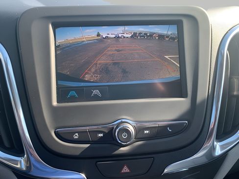 Used 2018 Chevrolet Equinox LT image 20