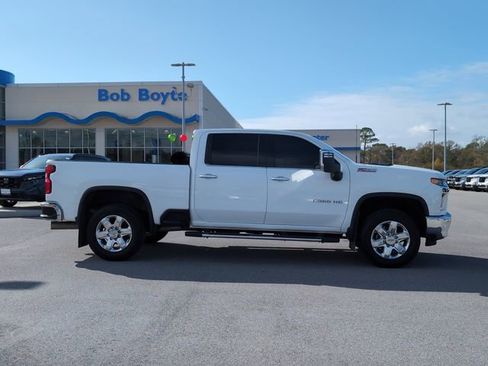Used 2020 Chevrolet Silverado 2500 LTZ w/ LTZ Plus Package image 2