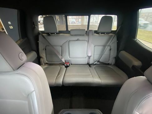 Certified 2020 Chevrolet Silverado 1500 RST image 18