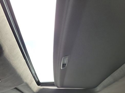 Used 2025 GMC Sierra 1500 AT4X image 30