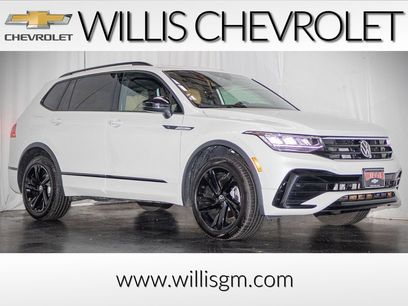 Used 2024 Volkswagen Tiguan SE R-Line