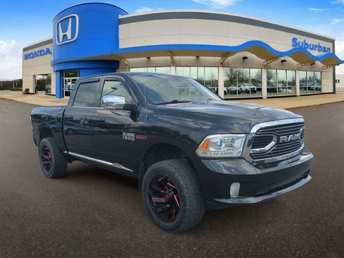 Used 2017 RAM 1500 Limited image 2