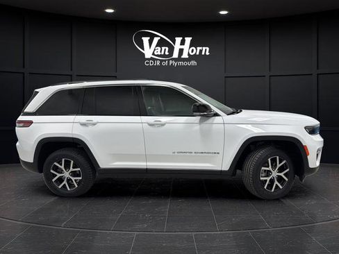Used 2022 Jeep Grand Cherokee Limited AWD/4WD image 8