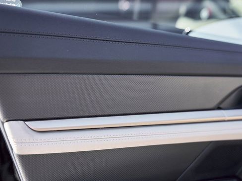 Used 2020 Porsche Taycan Turbo S image 35