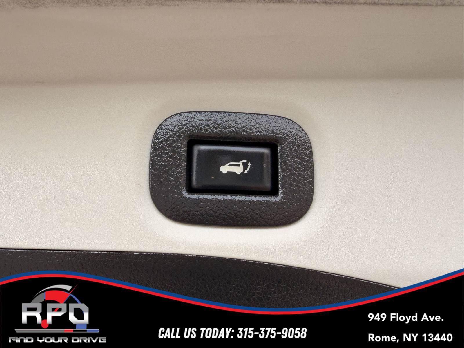Used 2018 Nissan Rogue SV AWD/4WD image 22