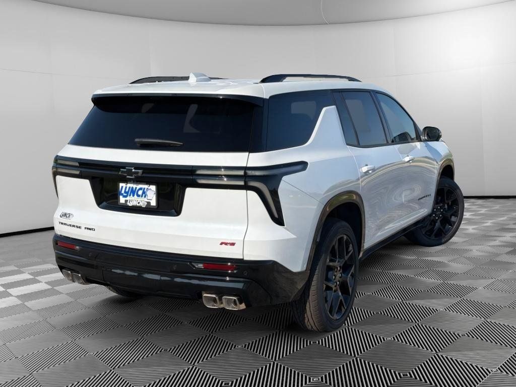 New 2026 Chevrolet Traverse RS w/ LPO, Floor Liner Package AWD/4WD image 4