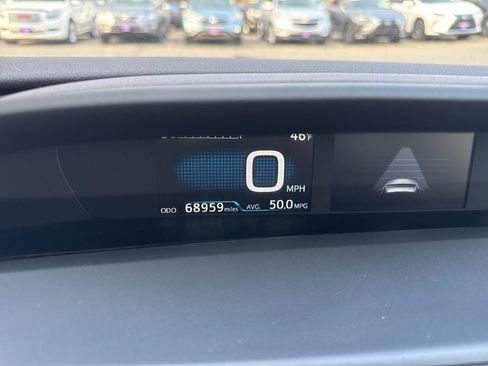 Used 2018 Toyota Prius Two image 24