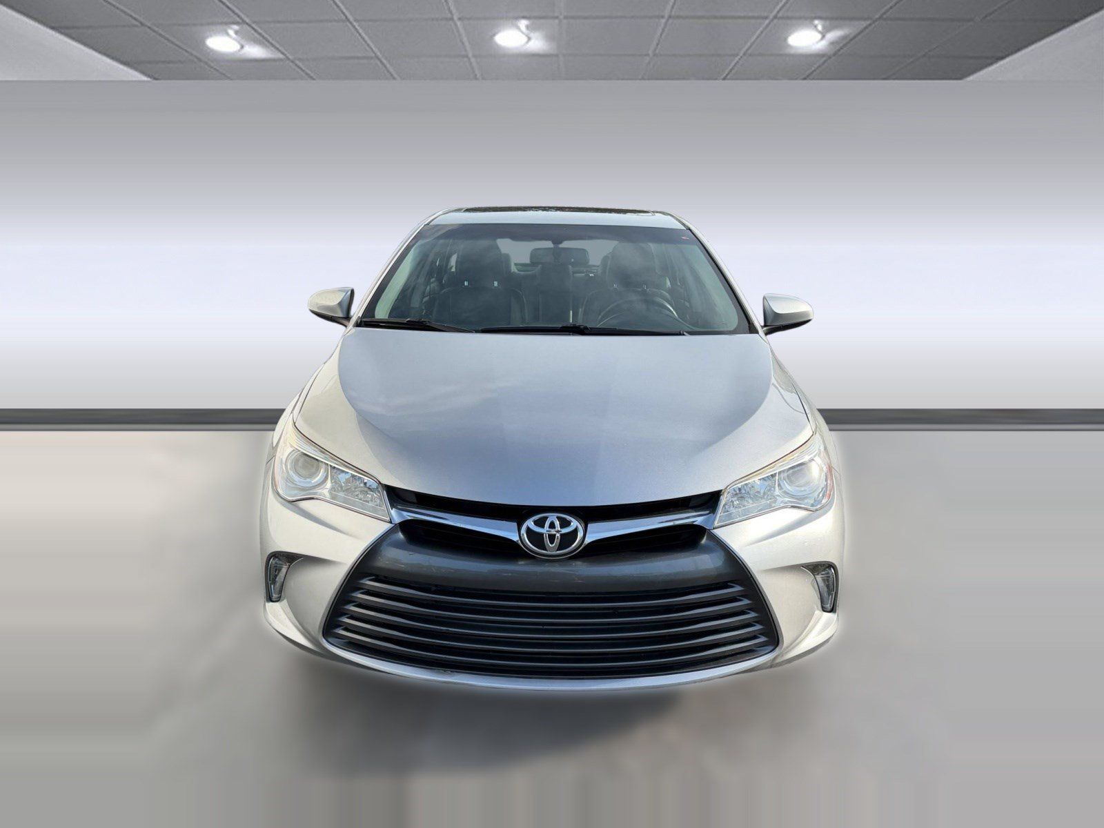 Used 2017 Toyota Camry XLE w/ Moonroof Package FWD image 6