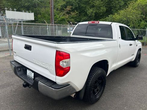 Used 2019 Toyota Tundra SR5 w/ SR5 Upgrade Package AWD/4WD image 5