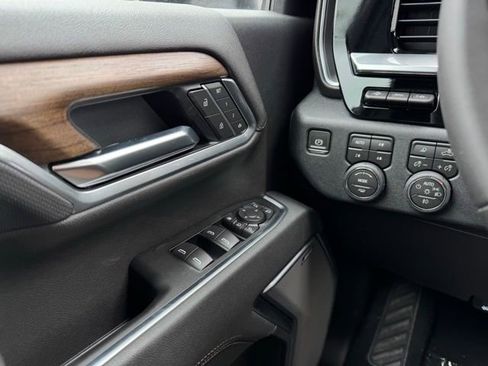 New 2026 Chevrolet Silverado 3500 High Country w/ Technology Package AWD/4WD image 33