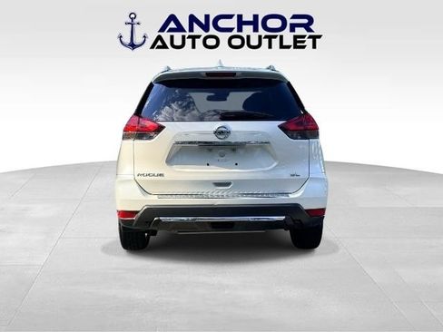 Used 2017 Nissan Rogue SL w/ SL Premium Package FWD image 7
