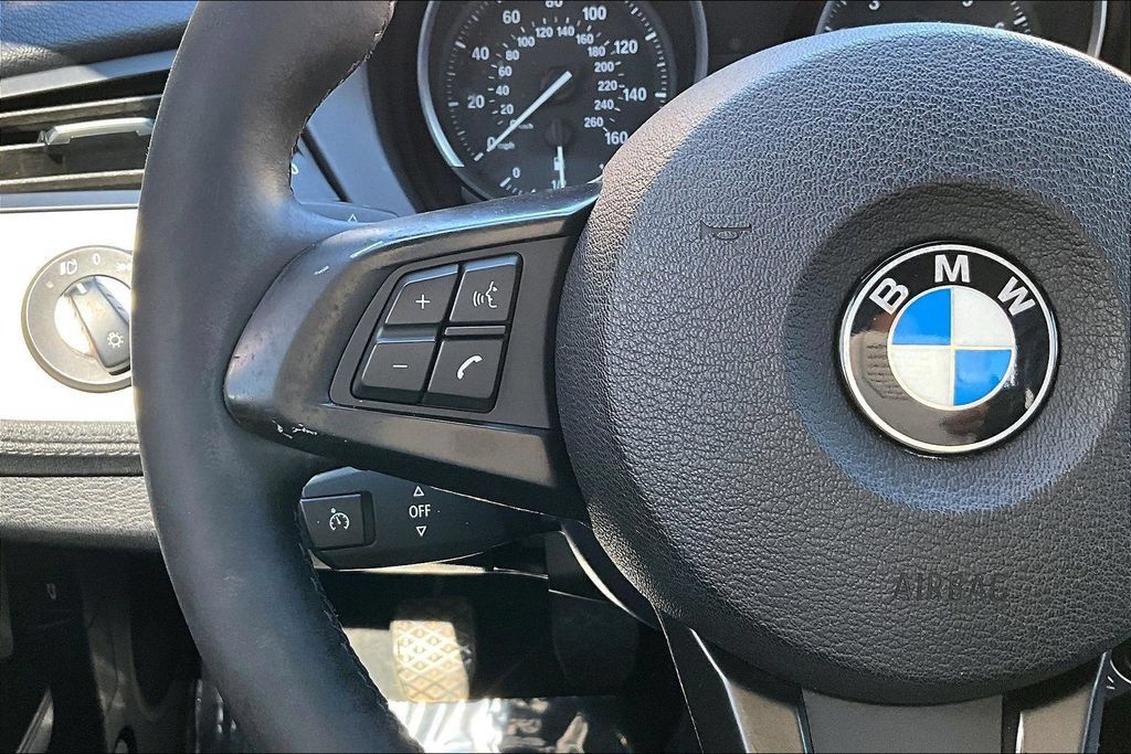Used 2011 BMW Z4 sDrive35i RWD image 22
