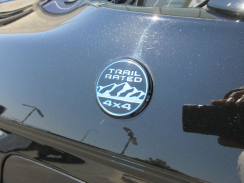 Used 2024 Jeep Grand Cherokee Trailhawk AWD/4WD image 4