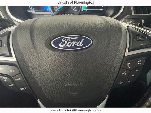 Used 2018 Ford Edge Titanium w/ Equipment Group 301A AWD/4WD image 48