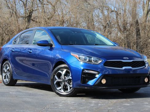 Used 2020 Kia Forte LXS image 1
