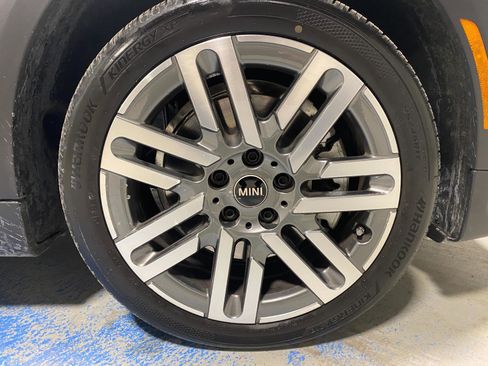 Certified 2025 MINI Cooper S image 27