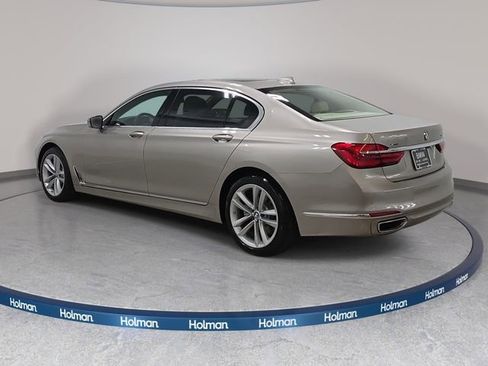 Used 2019 BMW 750i xDrive w/ Cold Weather Package AWD/4WD image 8