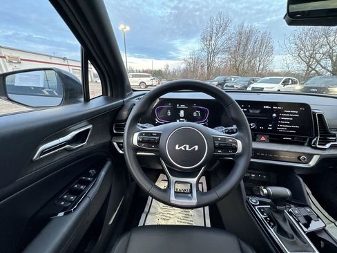 Used 2025 Kia Sportage X-Line w/ Premium Package image 14