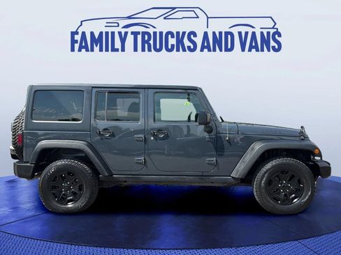 Used 2018 Jeep Wrangler Unlimited Sport w/ Quick Order Package 24W AWD/4WD image 6