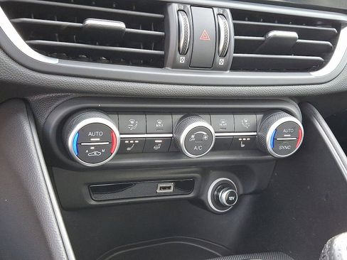 Used 2024 Alfa Romeo Giulia Ti AWD/4WD image 16