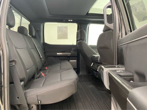 Used 2022 Ford F150 XLT w/ Equipment Group 302A High image 16