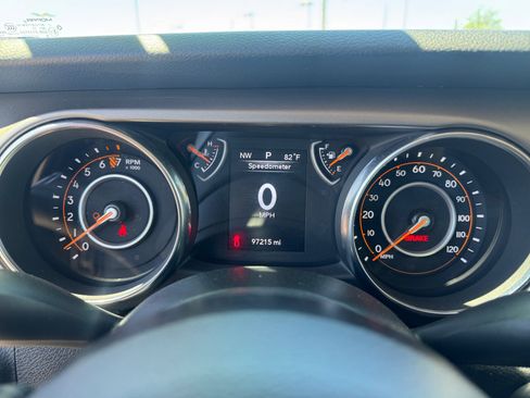 Used 2020 Jeep Gladiator Sport w/ Quick Order Package 24S AWD/4WD image 10