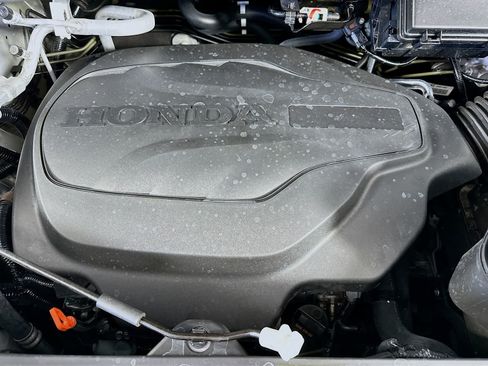 Used 2023 Honda Passport EX-L image 9