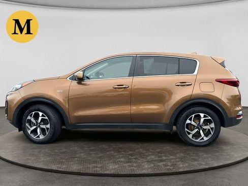 Used 2020 Kia Sportage LX AWD/4WD image 2