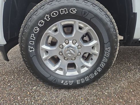 Used 2024 RAM 2500 Laramie image 10