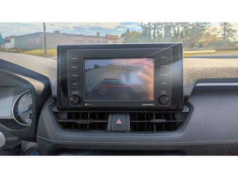 Used 2020 Toyota RAV4 XLE w/ Convenience Package image 26